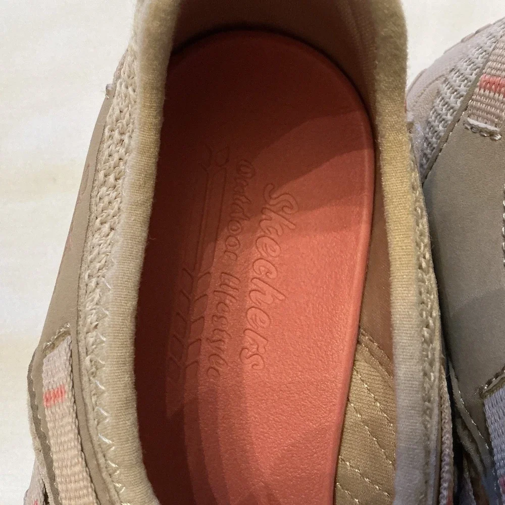 Skechers Reggae Fest Neap Outdoor Lifestyle Shoes Women's Size 8.5 Taupe Slip On